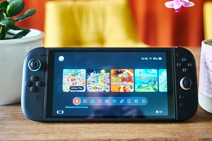 The Nintendo Switch 2. (Image source: Hannes Brecher / Notebookcheck)