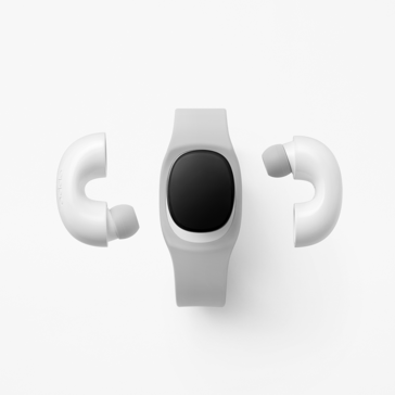 The "music-link" TWS earphones and smartwatch. (Image: Oppo)