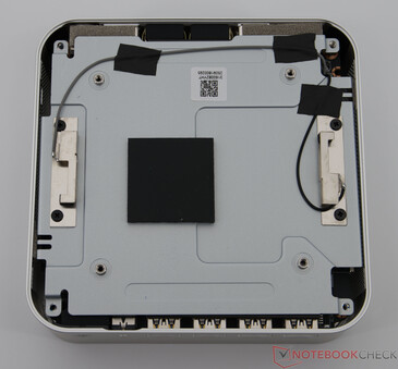 Geekom A7 Max with open underside