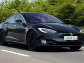 The high-mileage Tesla is still on its original battery and motor (Image source: Autotrader/YT)