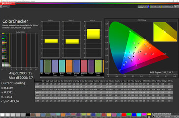 color accuracy (target color space: P3; profile: vivid, warm)