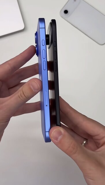 The "17 Air" measures up against the 16 Plus in a new leak. (Source: Majin Bu via X)