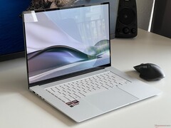 Arc 140T vs. Radeon 890M benchmarks: Both a win and a lose for Intel (Image source: Notebookcheck)