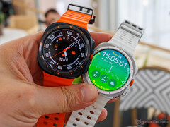 The Galaxy Watch Ultra comes in grey, silver and white colour options. (Image source: Notebookcheck)