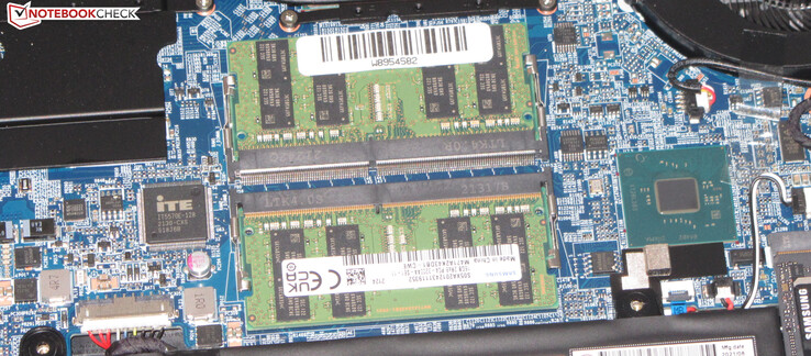 The RAM runs in dual-channel mode.