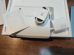 A charger will probably also be included with the EU version of the Xiaomi tablet