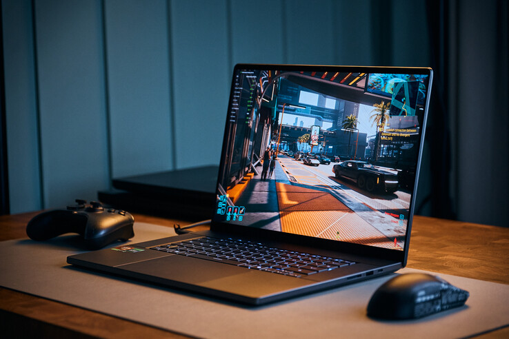 Cyberpunk 2077 is still one of the most demanding games ever, but thanks to DLSS and Frame Generation it runs in the native resolution of the G16 and with ray tracing at over 60 FPS.