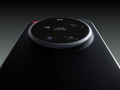 Xiaomi sells the Leica Leitzphone in only a black and silver finish.