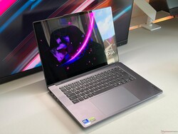 Lenovo Yoga Pro 7 15IPH11