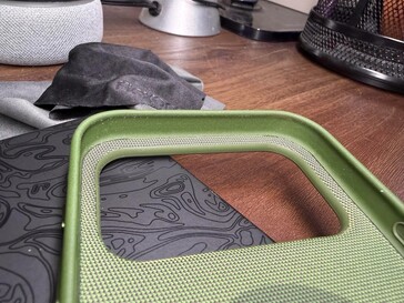 The Apple TechWoven case. (Image source: u/Jman42023)