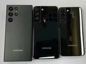 The Galaxy S22 Note, Galaxy S22 Plus and Galaxy S22 from left to right. (Image source: @heyitsyogesh)