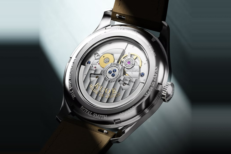 KUOE Royal Smith 90-006 80 hrs exhibition case back showing the Citizen Miyota Calibre 9085 automatic movement.