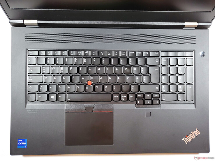 Lenovo ThinkPad P17 G2: Keyboard area