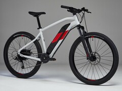 The 2023 Decathlon Rockrider E-ST 100 e-MTB has several upgrades. (Image source: Cleanrider)