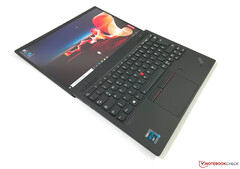 The Lenovo ThinkPad X1 Nano is now discounted by a whopping US$1,159 on eBay (Image: Notebookcheck)