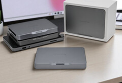 We have reviewed the Khadas Mind 2s mini PC (Image source: Notebookcheck)