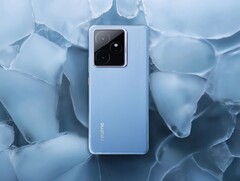 The Realme GT 7 features MediaTek&#039;s Dimensity 9400e flagship processor (Image source: Realme)