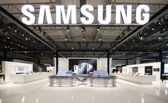 Samsung is making its Good Lock app available in other markets via the Google Play Store. (Image source: Samsung)