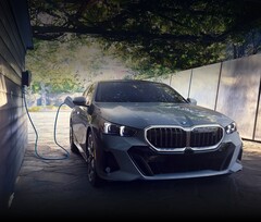 The electric BMW i5 sedan (Image source: BMW USA)