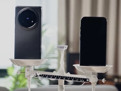 Vivo has teased that the X Fold5 will weigh less than a popular but unspecified iPhone. (Image source: Vivo)