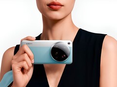 The follow-up to the Xiaomi 15 Ultra (pictured here) will reportedly feature a true continuous zoom camera with a 200 MP sensor. (Image source: Xiaomi)