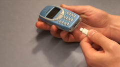 The 3310 with a USB-C port. (Image source: Salveo via YouTube)