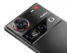 The Nubia Z70 Ultra has a striking camera design. (Image source: Weibo)