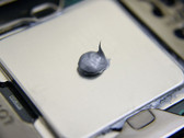 Thermal compound applied correctly. (Source: EKWB)