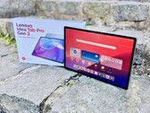 Lenovo's Idea Tab Pro Gen 2 aims to transfer laptop qualities to the Android world. This works very well in many areas.