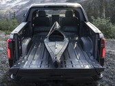 The 2024 Sierra Denali Edition 1 EV (image: GM)