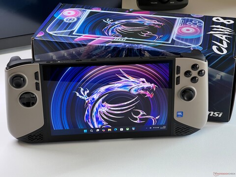 MSI Claw 8 AI+ review - The best gaming handheld thanks to Intel Lunar Lake?