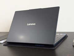 The IdeaPad Slim 3 15 15IRH10R has switched to a 16:10 aspect ratio with a larger clickpad, but the proprietary AC charging port leaves a sour taste (Image source: Notebookcheck)