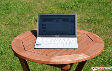 The Asus VivoBook E200HA in the sun
