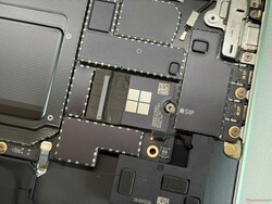 Replaceable M.2-2230 SSD