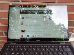 Asus ZenBook Flip 14 - Outdoor use