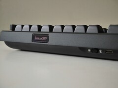 Galaxy 100 back edge badge and switch