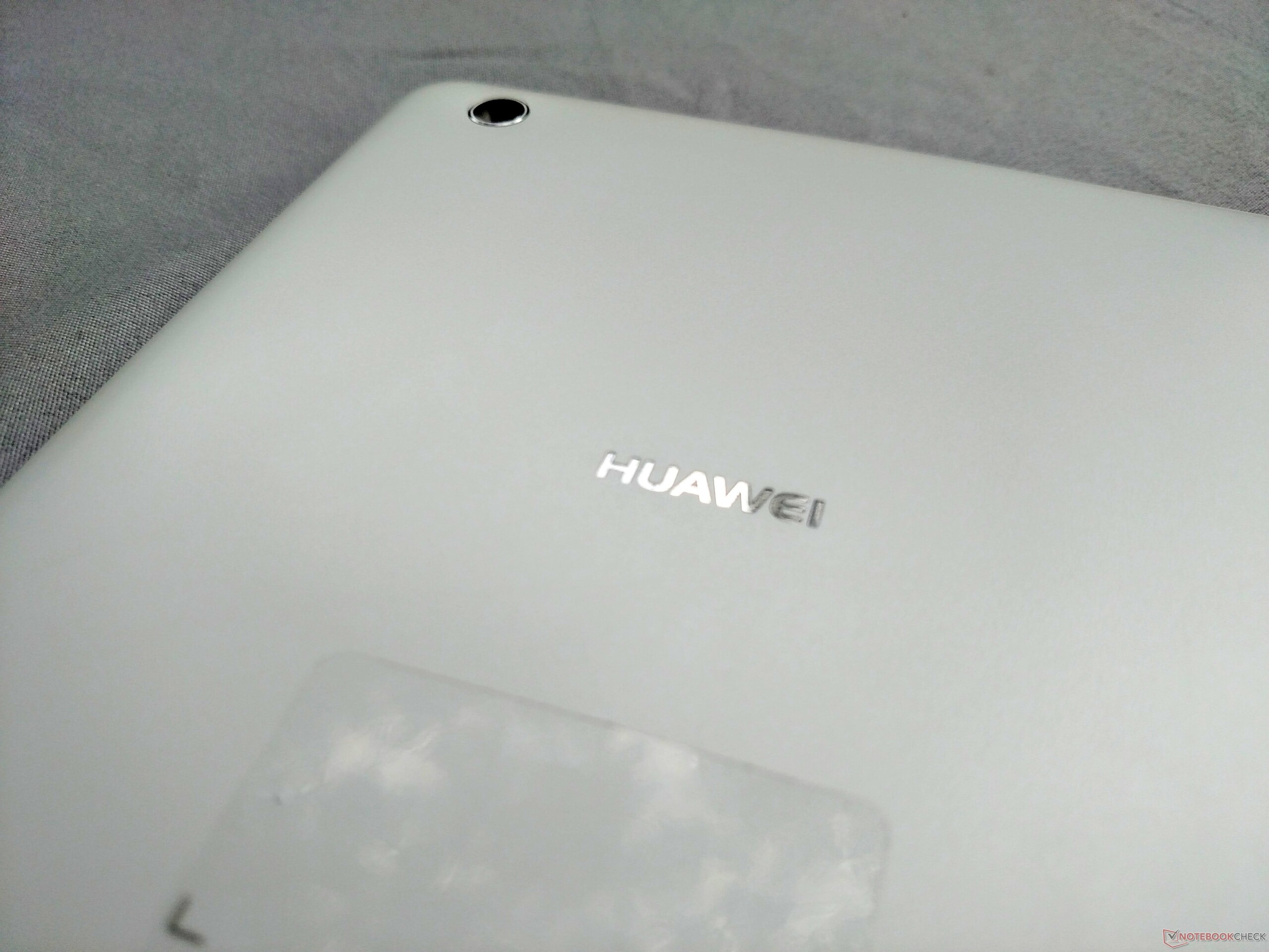 Huawei MediaPad M3 Lite 8 Tablet Review - NotebookCheck.net Reviews