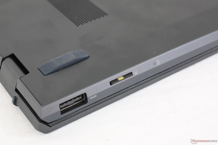 The MicroSD card must be inserted upside-down unlike on most other laptops