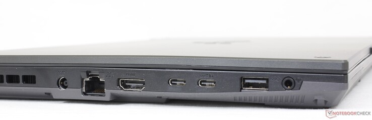 Left: AC adapter, RJ-45, HDMI 2.0b, 1x USB-C w/ Thunderbolt 4 + DisplayPort 1.4, 1x USB-C w/ DisplayPort 1.4, USB-A 3.2 Gen. 1