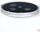The Zeiss camera of the Vivo X200 Ultra successor in 2026 will be the first and the only one with a dual-200 megapixel assembly. (Image source: Notebookcheck)