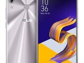 The Asus ZenFone 5Z offered great performance for the price. (Image Source: Asus)