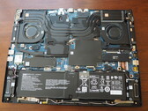 Internal components of the Acer Predator Helios Neo 16S AI. (Image source: Notebookcheck)