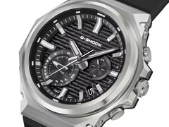 Angled view of the G-Steel-GST-B1000-1A with the black dial.