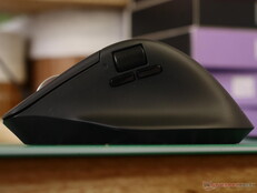 Keychron M6 8K side buttons. 