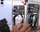 Samsung has shaved 2.4mm off the Galaxy S25 Edge, at least compared to the Galaxy S25 Ultra. (Image source: JerryRigEverything)