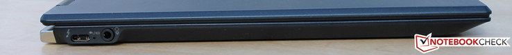 Left: Thunderbolt 3 as Type-C USB, mic+line combo (headset)