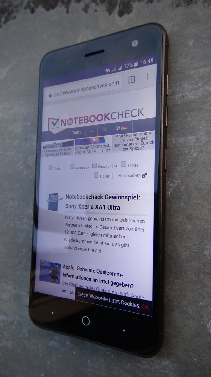 ZTE Blade V8 Mini Smartphone Review - NotebookCheck.net Reviews