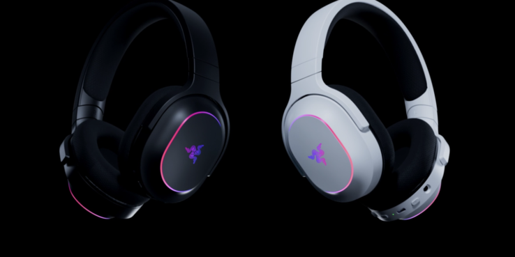 The Barracuda X Chroma comes in black or white. (Source: Razer)