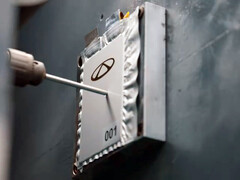 A Rhino S solid-state battery undergoing drill and nail penetration tests. (Image source: Chery)