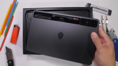 The RedMagic Nova. (Image source: JerryRigEverything)